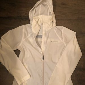 Women’s Columbia rain jacket